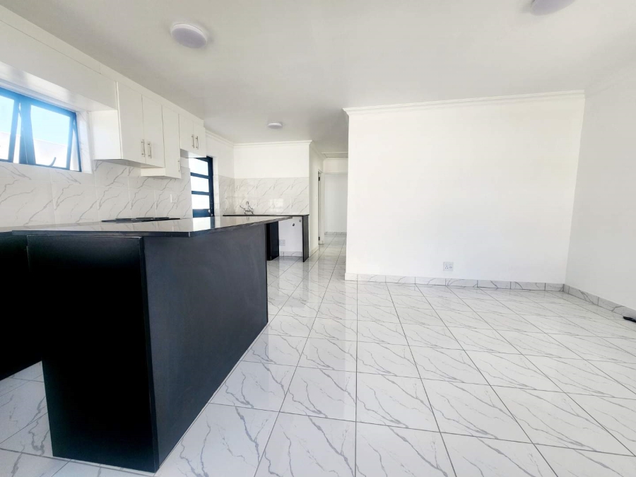 To Let 3 Bedroom Property for Rent in Bothasig Western Cape